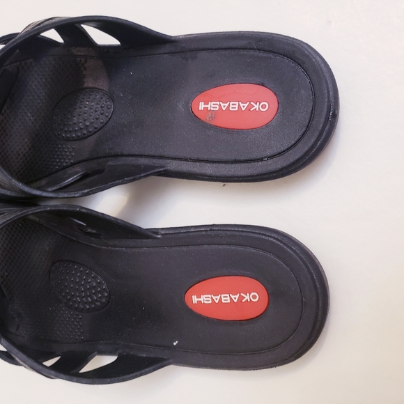 Okabashi Cross Strap Eco-Friendly, Waterproof Black Slide Sandals, Size L - Picture 5 of 8